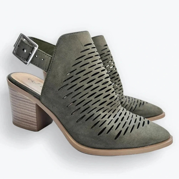 Ankle bootie . Olive green. Size 7/8 - Picture 1 of 7